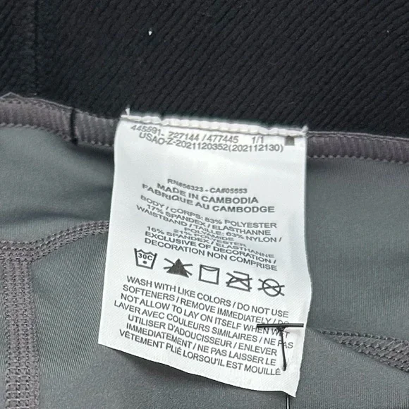 Nike Pro Women’s XL Dri-FIT Bike Shorts in Black and Gray Training NWT - Picture 5 of 5